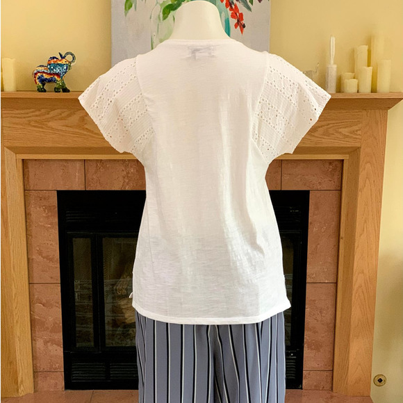 Liz Claiborne White Eyelet Trim Top Size Small - Picture 7 of 10